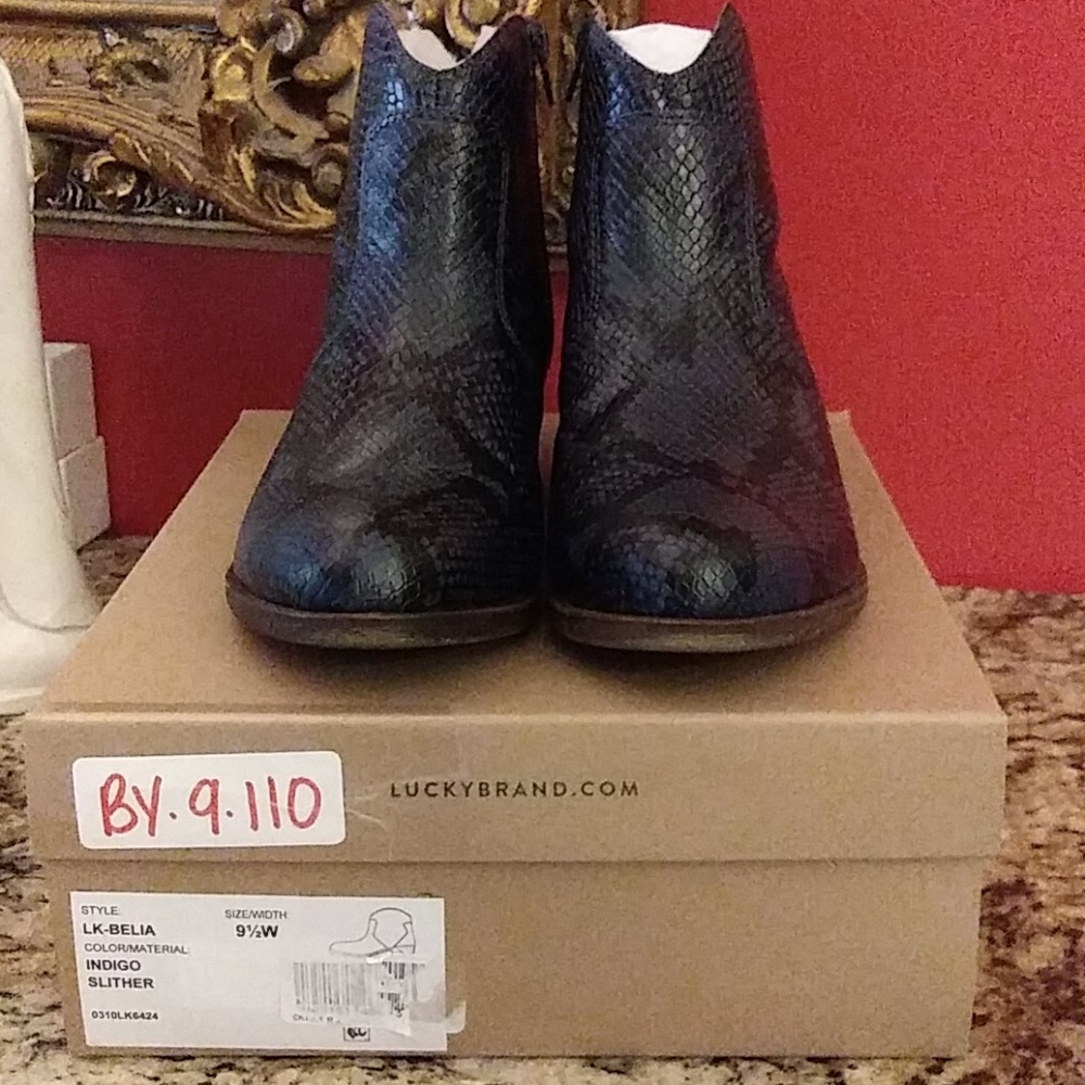 0326 Lucky Brand Belia Leather Ankle Boots* - Picture 2 of 8